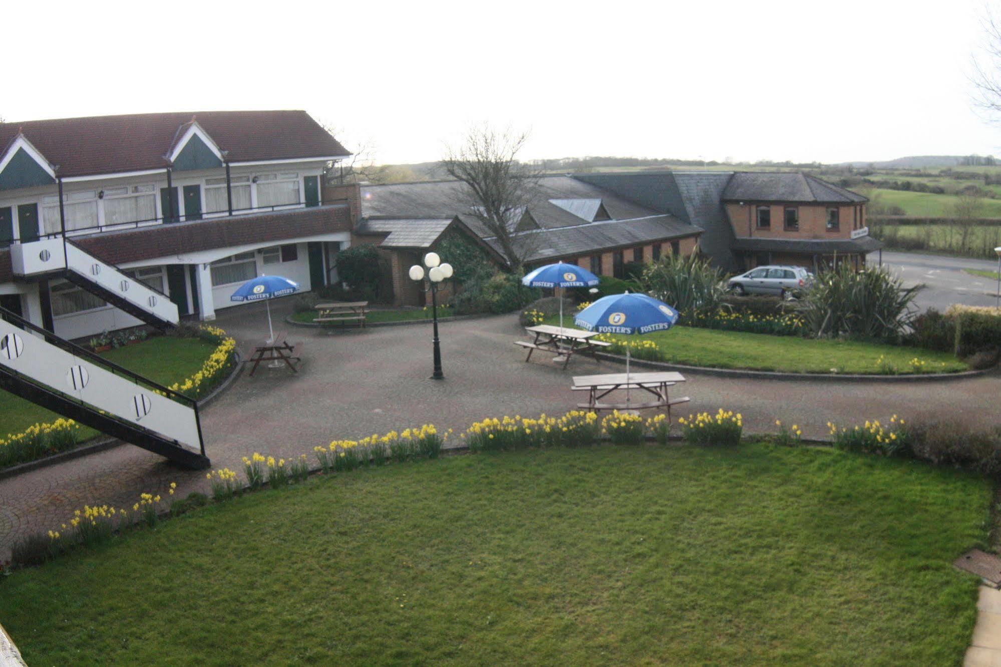 The Town & Country Lodge Dundry Exterior foto