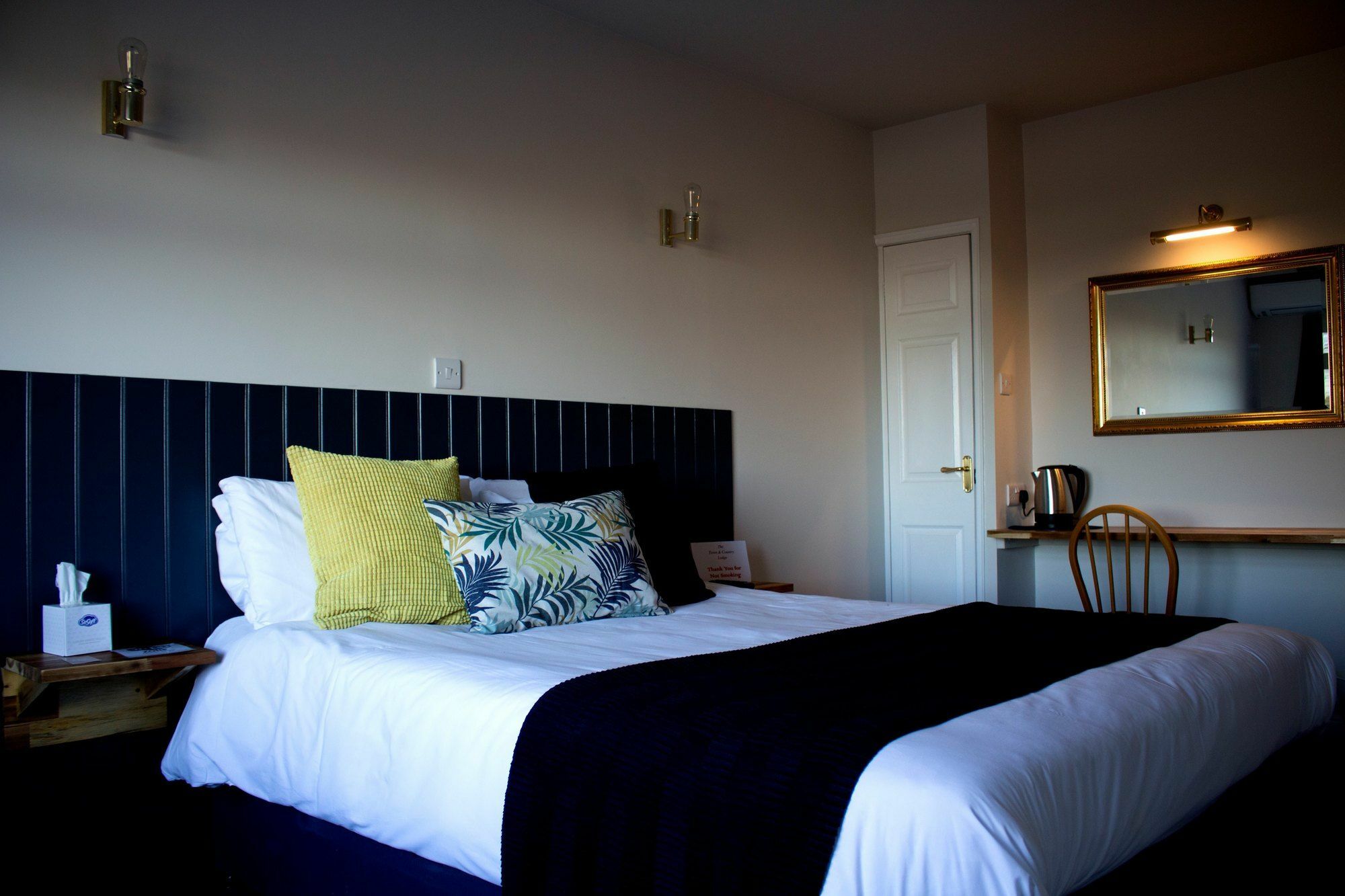 The Town & Country Lodge Dundry Exterior foto